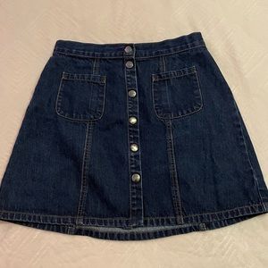 Snap front denim skirt